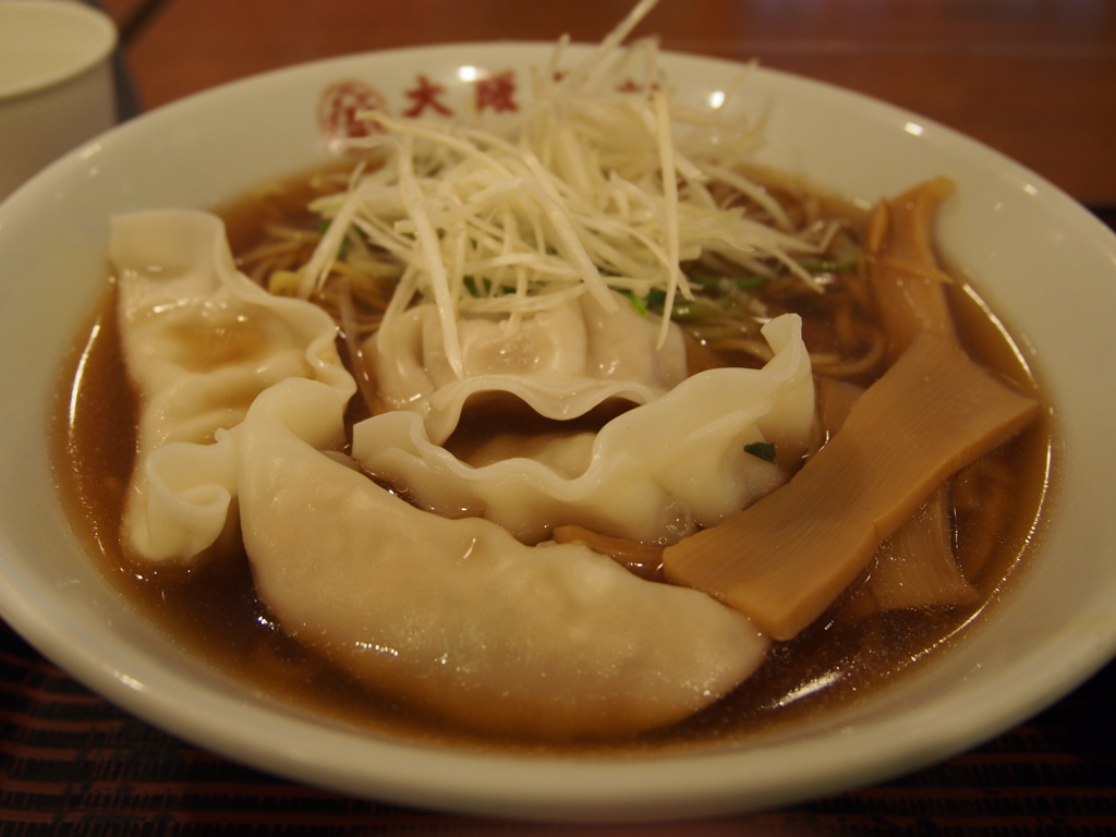 餃子入拉麺
