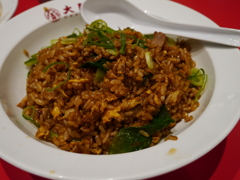黒チャーハン