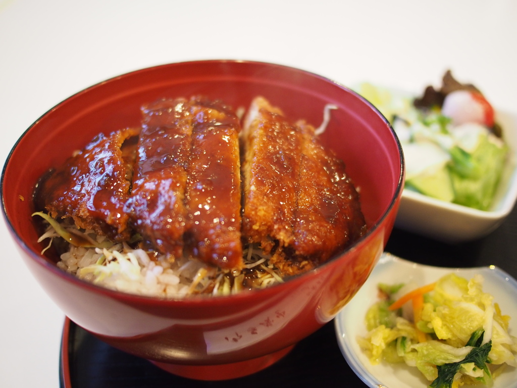 岡谷のソースカツ丼