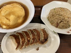 大阪王将の天津飯、チャーハン、餃子