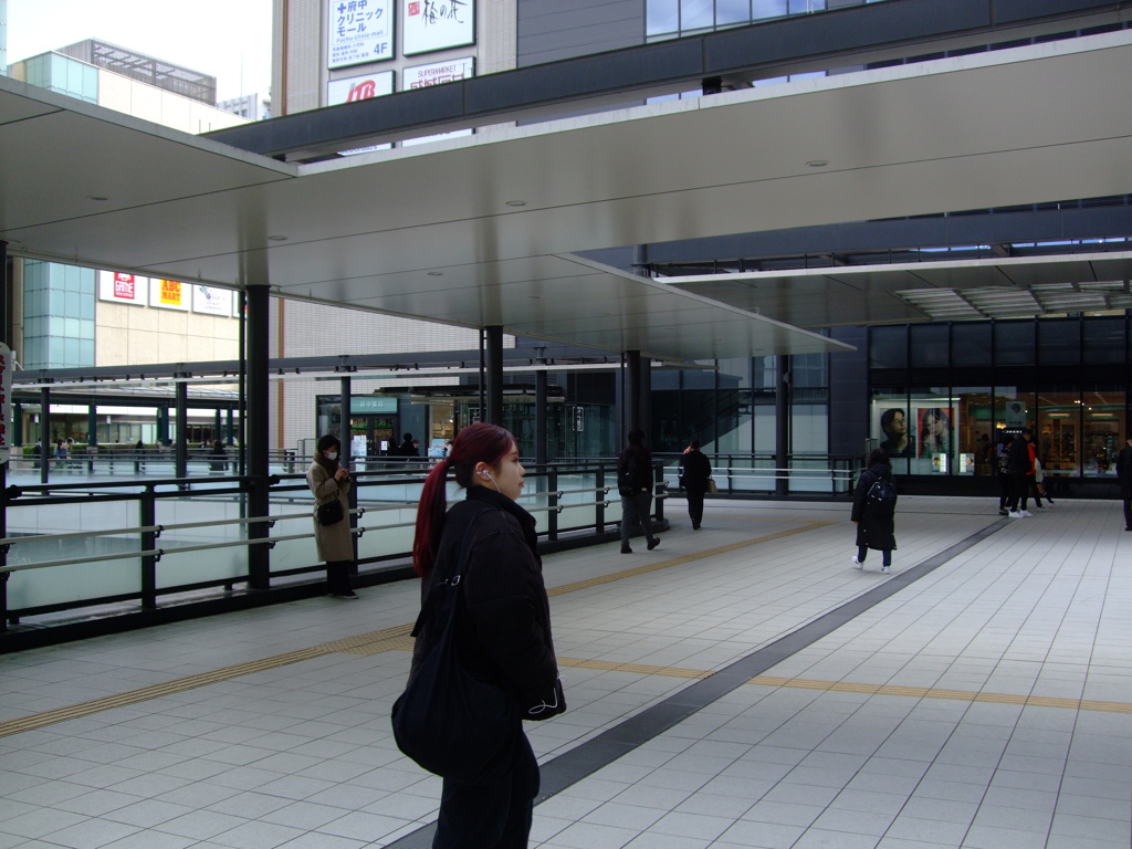 府中駅デッキ