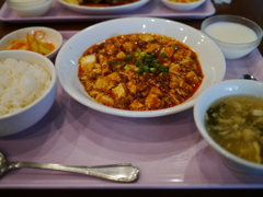 新宿モノリスの麻婆豆腐