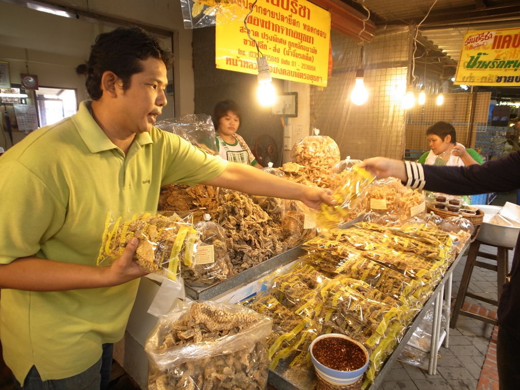 アユタヤの乾物屋さん