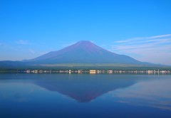 朝の山中湖