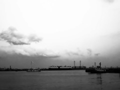 梅雨空のYOKOHAMA