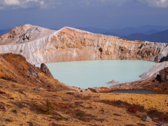 白根山の湯釜