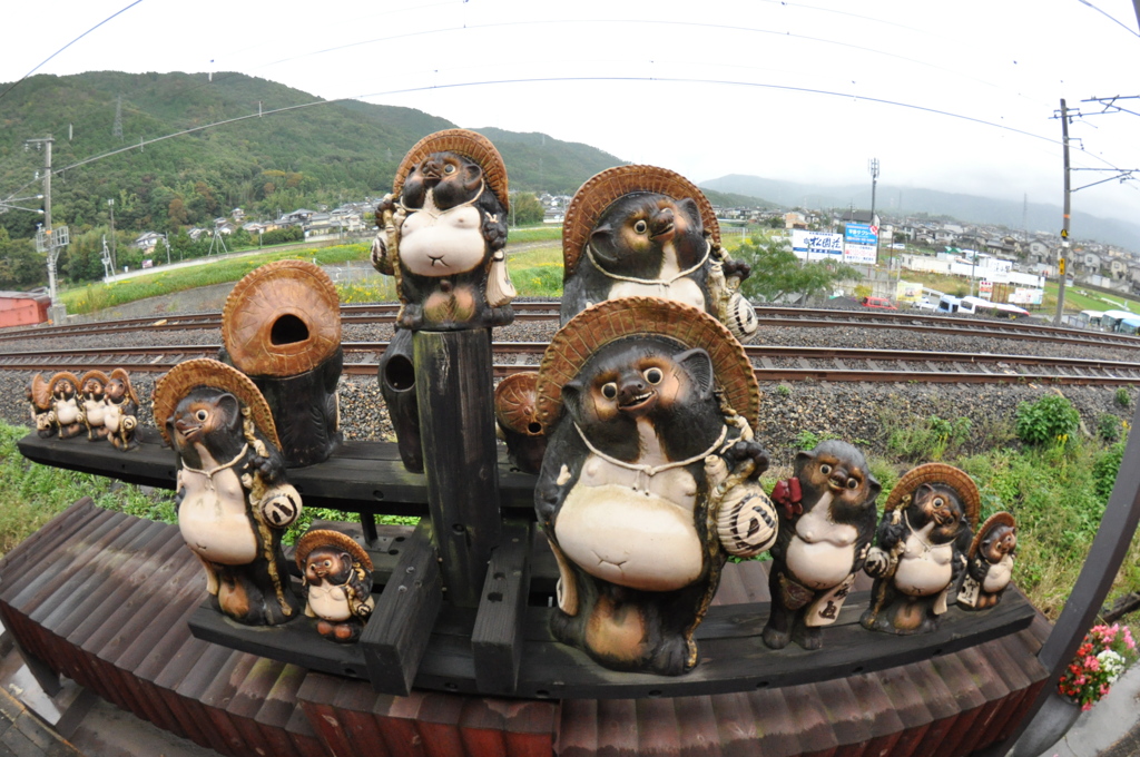 駅の守り神