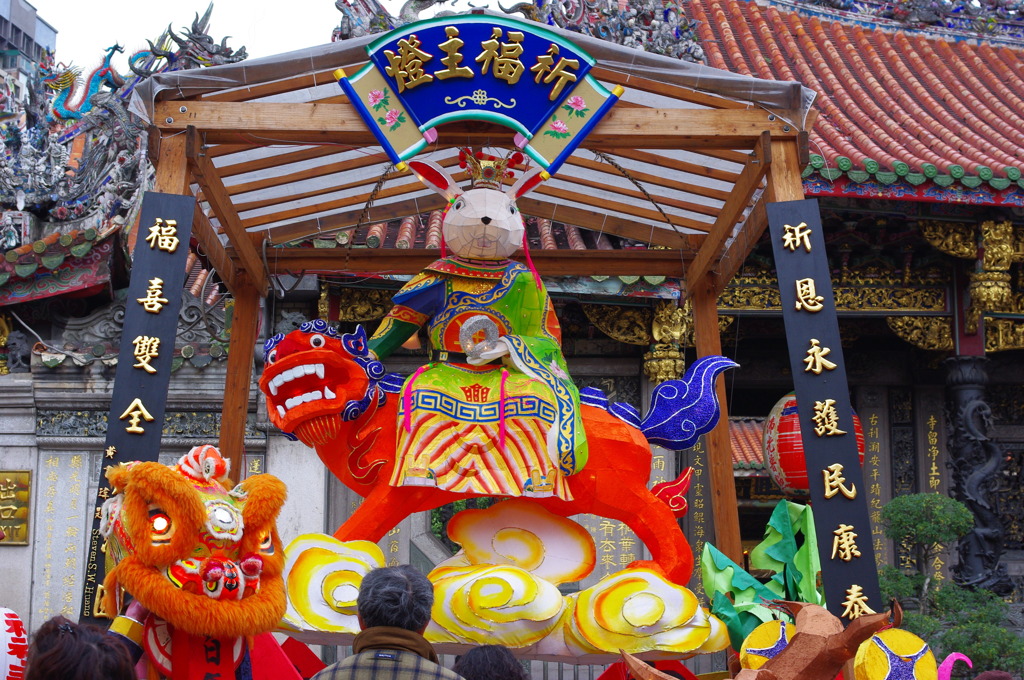 台北 龍山寺 元宵節 (ランタン祭り）