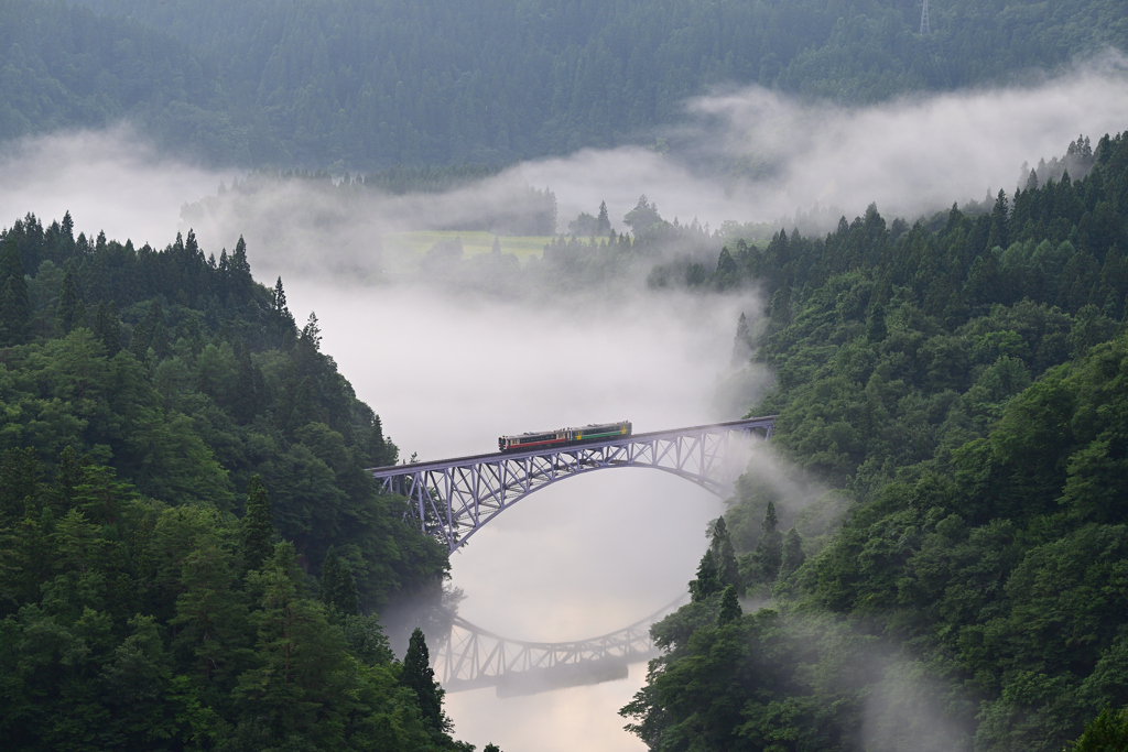 久しぶりの川霧