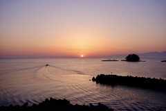 富山湾の日の出