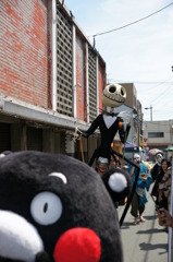 逃げるくまモン
