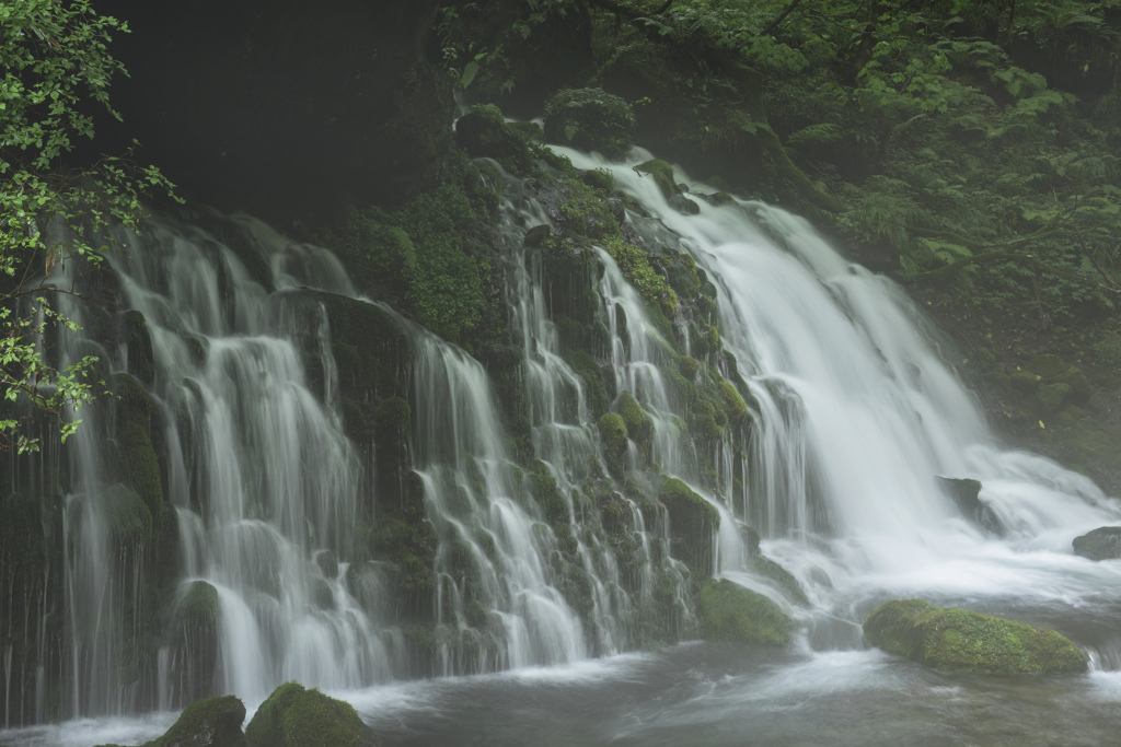 元滝伏流水