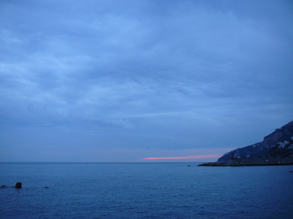 曇りがちな夕方