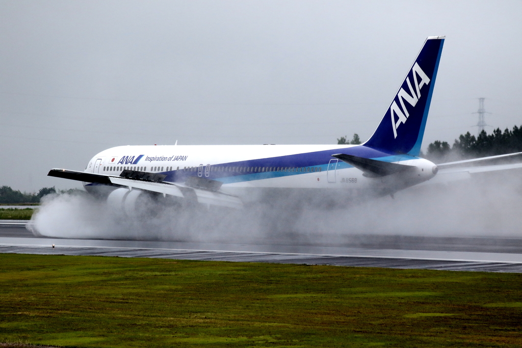 雨天ランディング