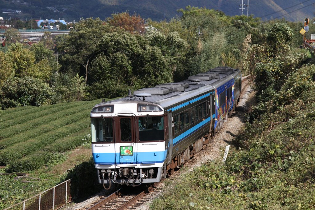 特急　剣山
