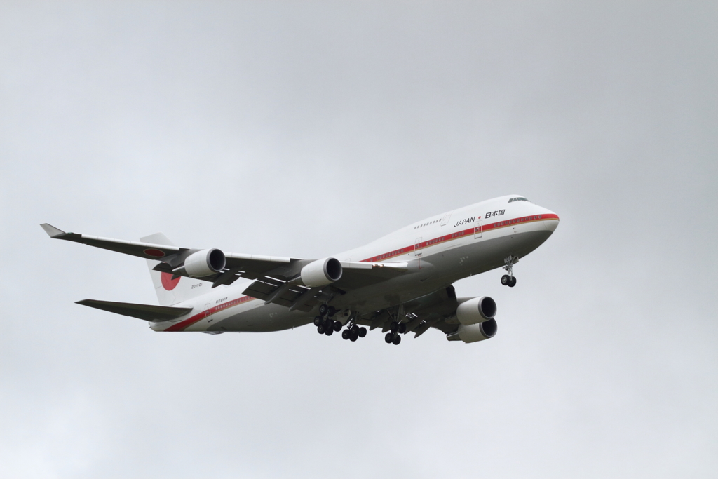 政府専用機B747-400