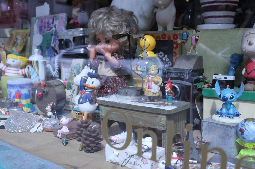 dolls