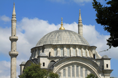 Nuruosmaniye Mosque