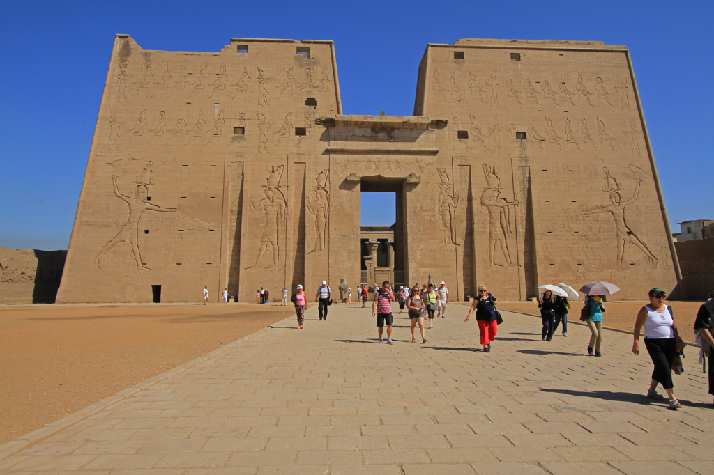 The Temple of Horus at Edfu⑤