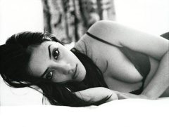 Estevan Oriol  /  Women No7