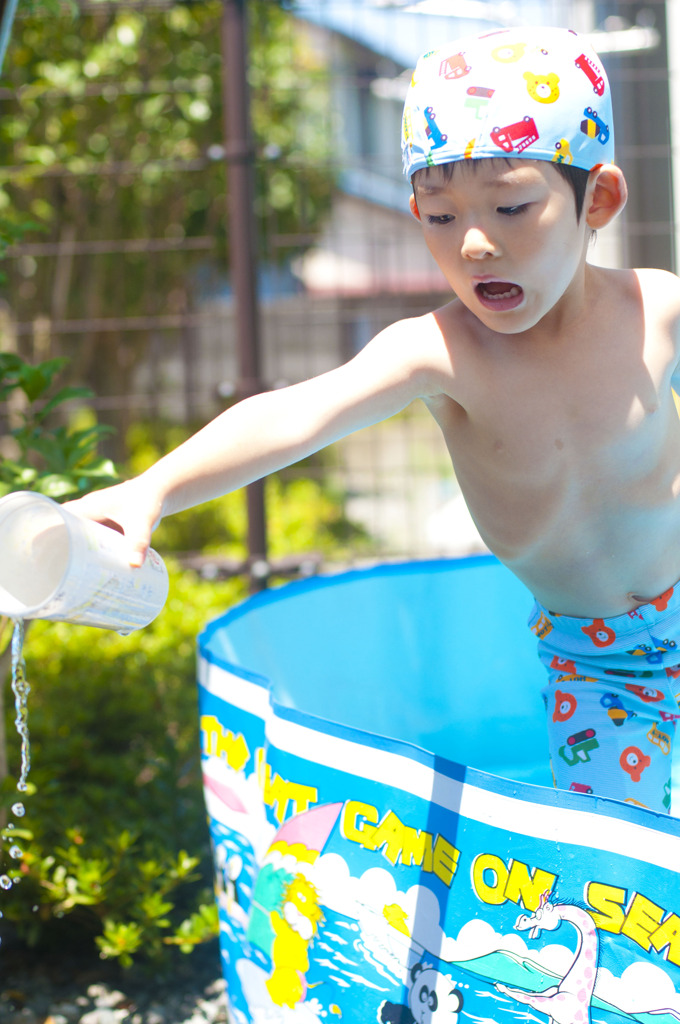 プール好き　水嫌い
