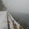 雪降る支笏湖