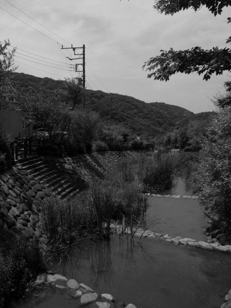 小川