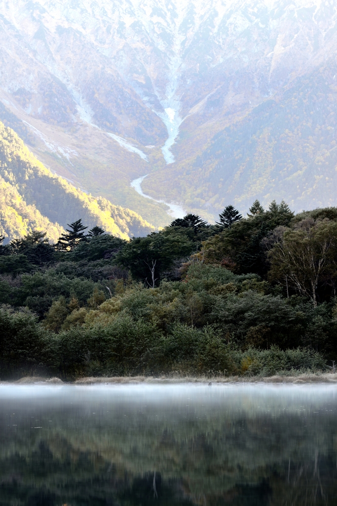 岳沢を望む