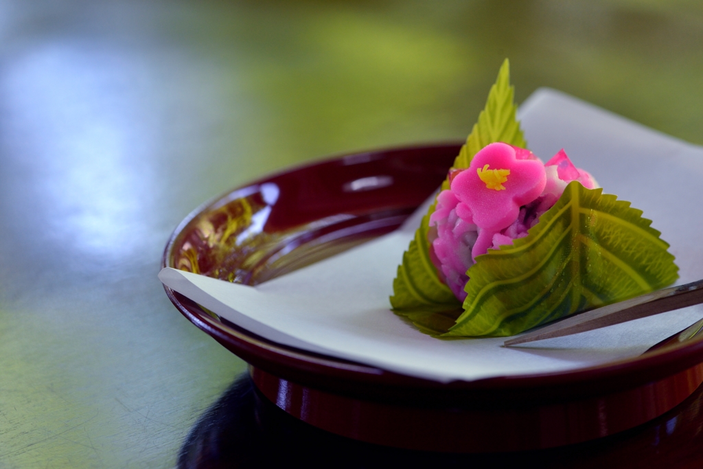 深緑の紫陽花のお茶請け