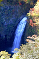 谷に秋風渡る