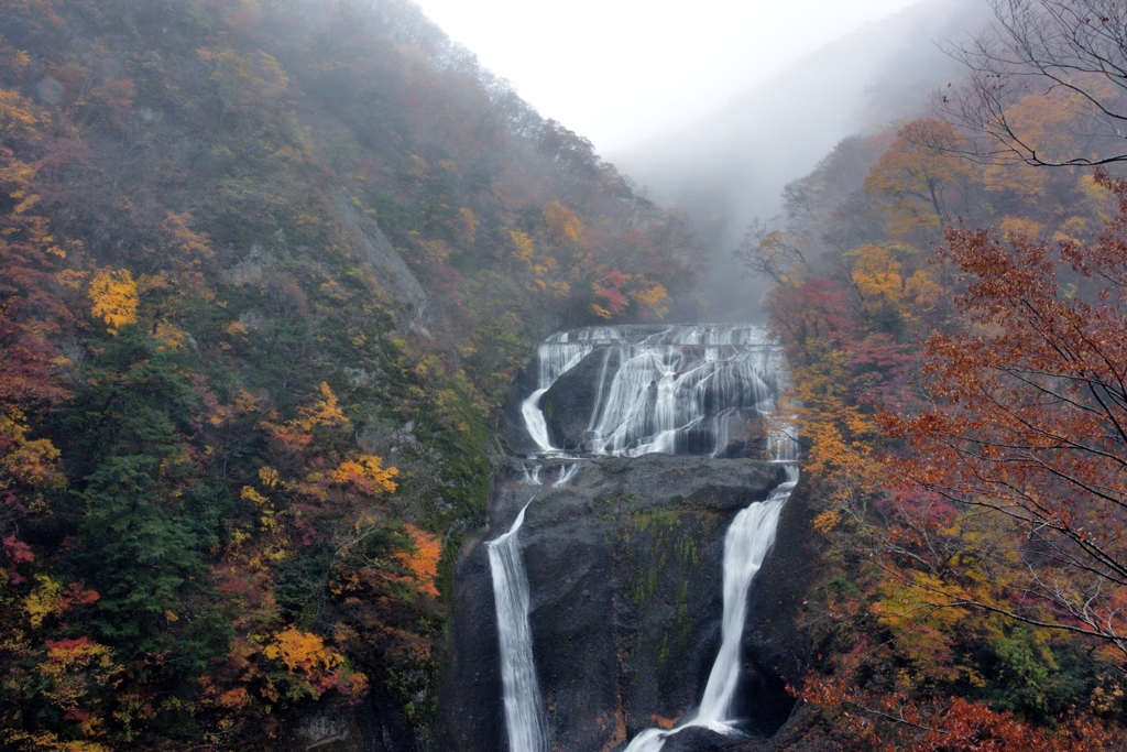 晩秋の袋田