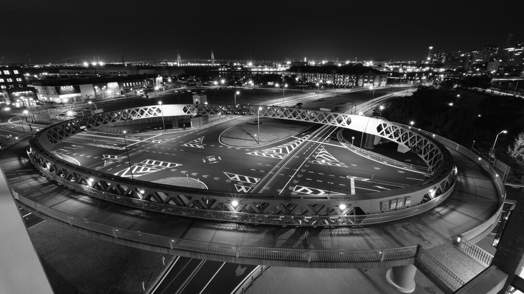 この歩道橋は、、、