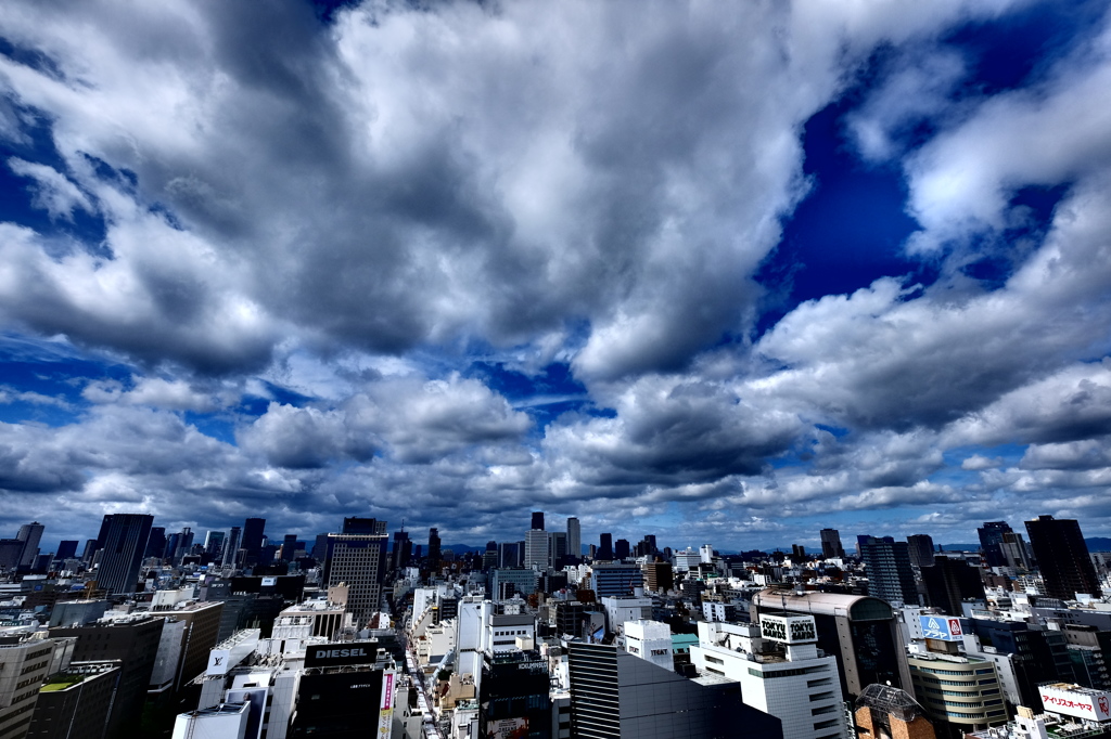 晴天に雲がやってきた^3^