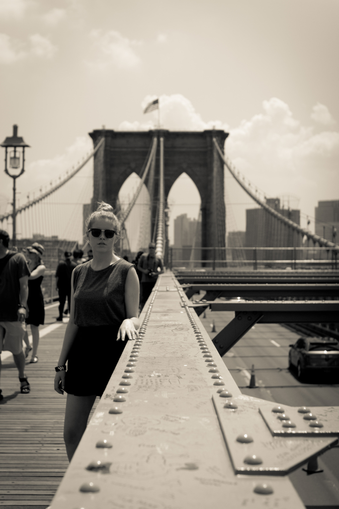 A girl on the bridge 