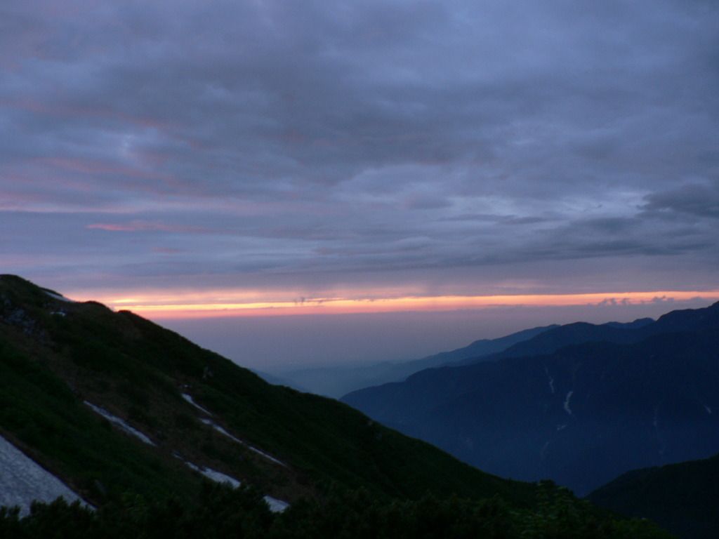 　一筋の夕景