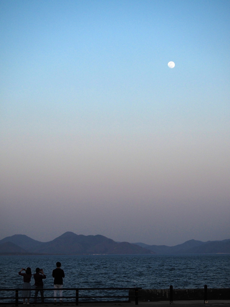 Moon Lake