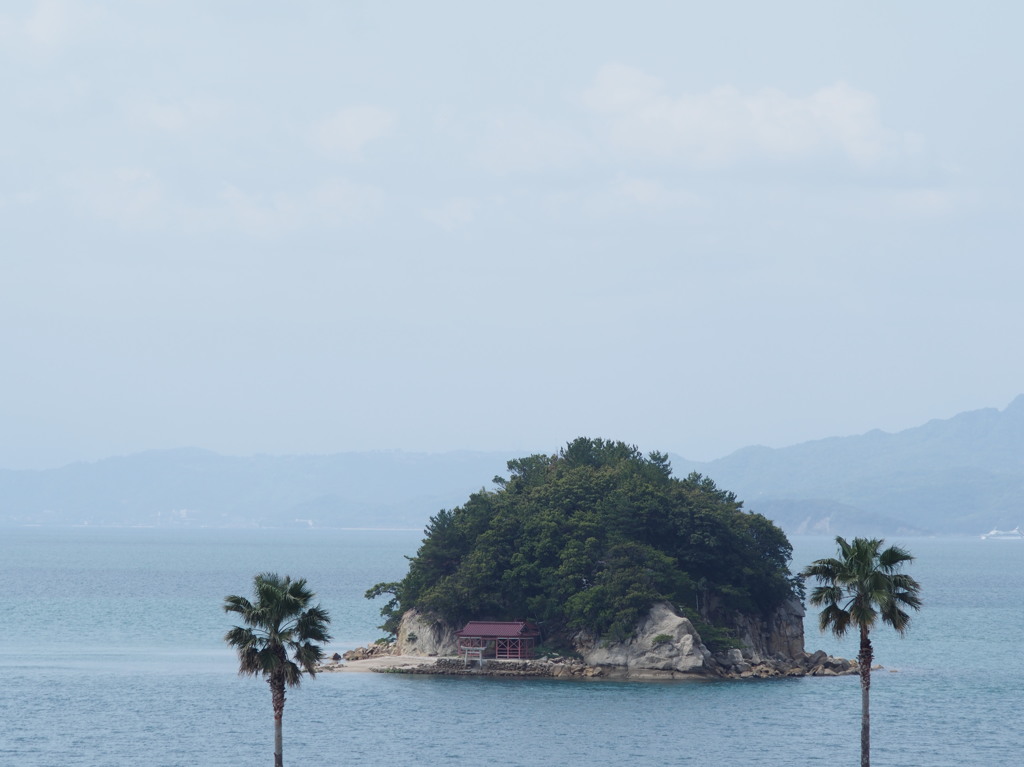 争いのない島