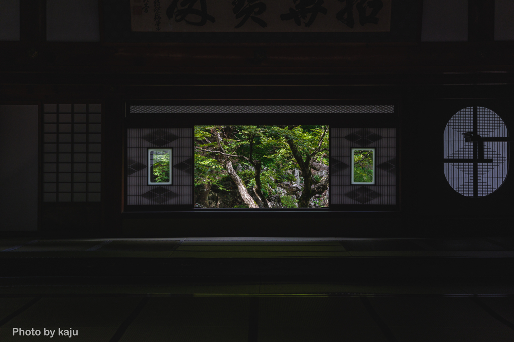 静寂の中に