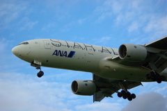 B777-200  JA711A