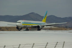 B767-300 JA8359