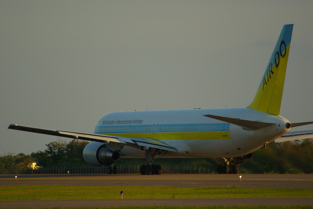 B767-300  JA01HD(3)