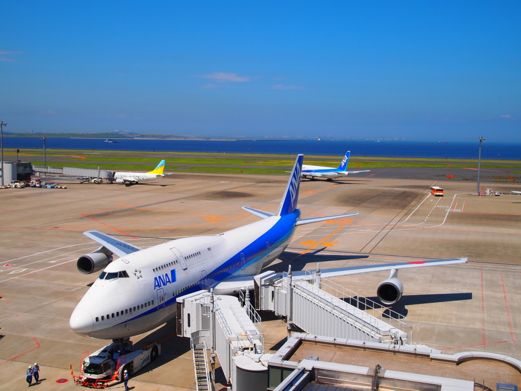 747