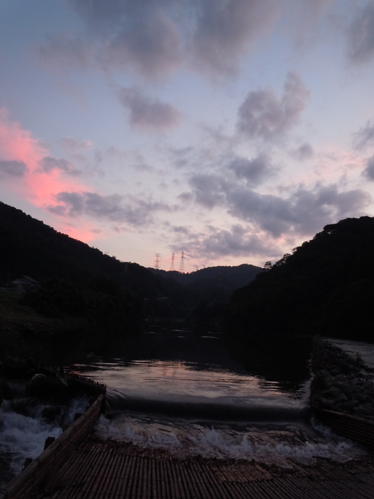 朝の川口やな