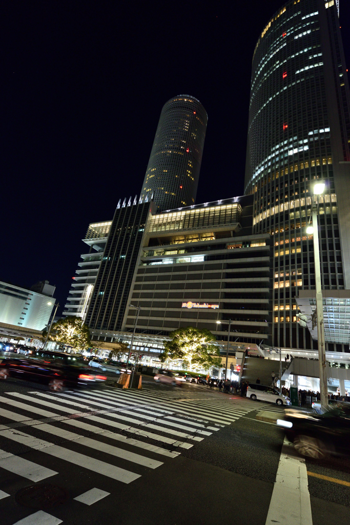 夜の街　縦