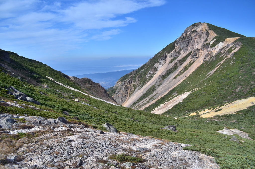 根石岳～東天狗岳鞍部から西天狗岳