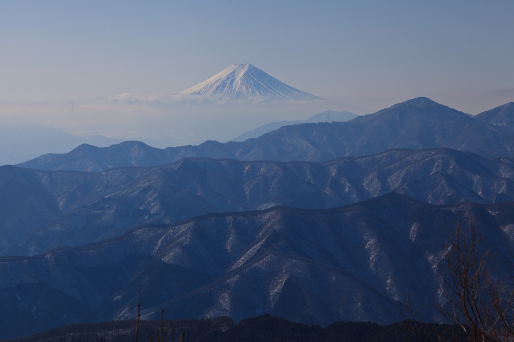 浮かぶ富士