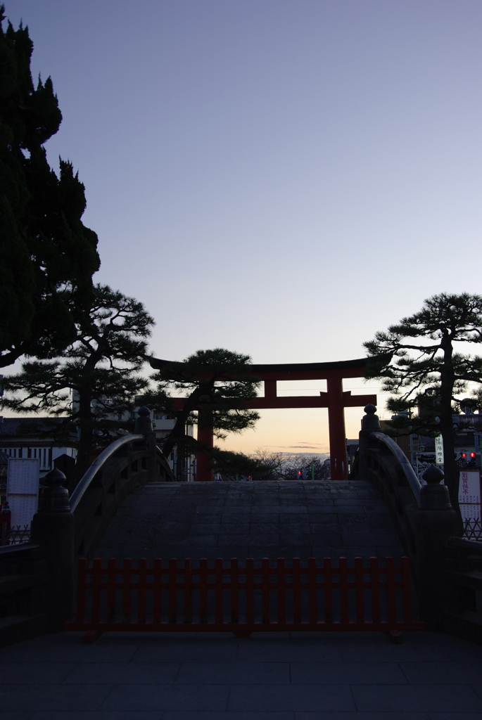 薄明