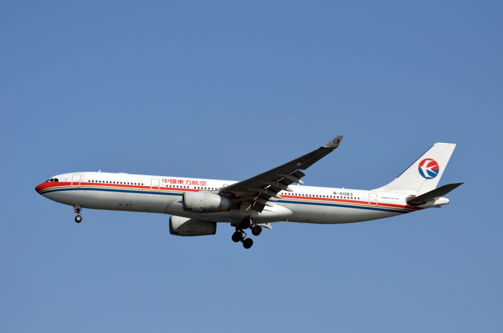 中国東方航空　エアバス　A330-300