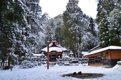 雪の観音寺・遠景