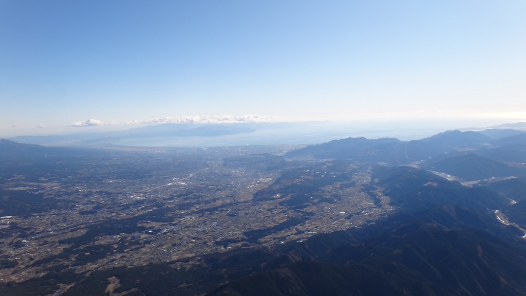 2011年12月17日 朝霧フライト 大倉ダム上空 伊豆半島方向